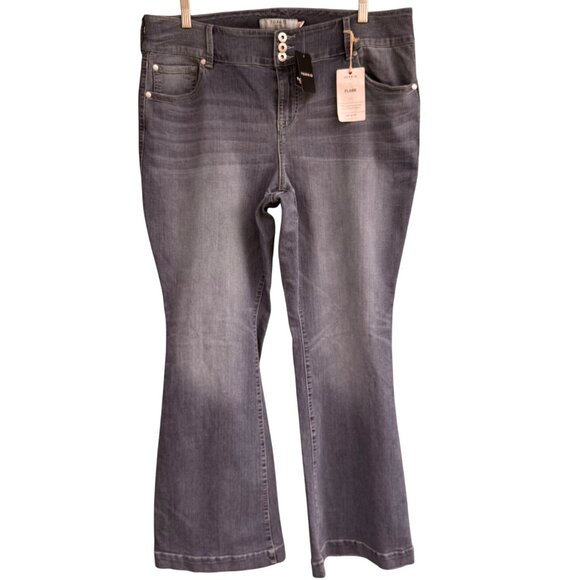 Torrid Denim Flare Jeans Vintage-Inspired Slim Knee & Flared Leg 20R Medium Wash - Picture 14 of 15